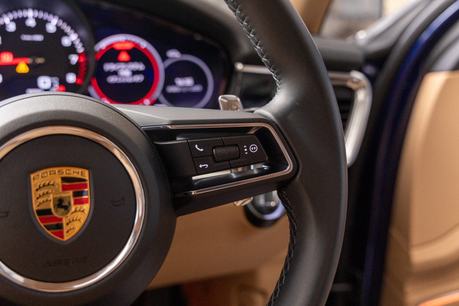 パナメーラ 4 PDK 4WD