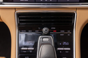 パナメーラ 4 PDK 4WD