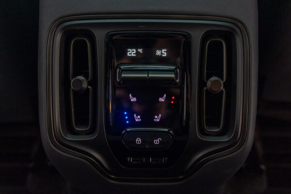 DBX 4.0 4WD