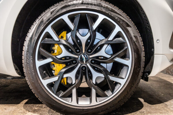 DBX 4.0 4WD