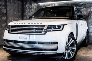 レンジローバー SV 3.0L P510e スタンダードホイールベース 4WD