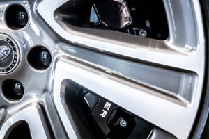 レンジローバー SV 3.0L P510e スタンダードホイールベース 4WD