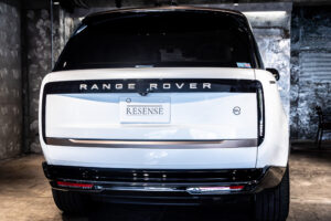 レンジローバー SV 3.0L P510e スタンダードホイールベース 4WD