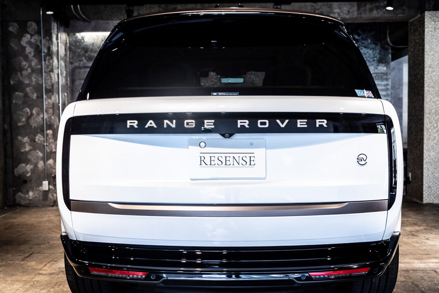 レンジローバー SV 3.0L P510e スタンダードホイールベース 4WD