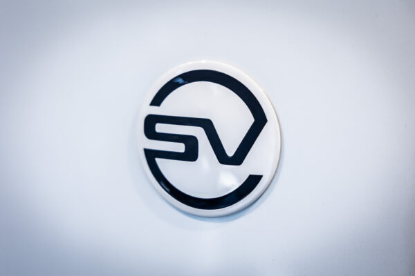 レンジローバー SV 3.0L P510e スタンダードホイールベース 4WD