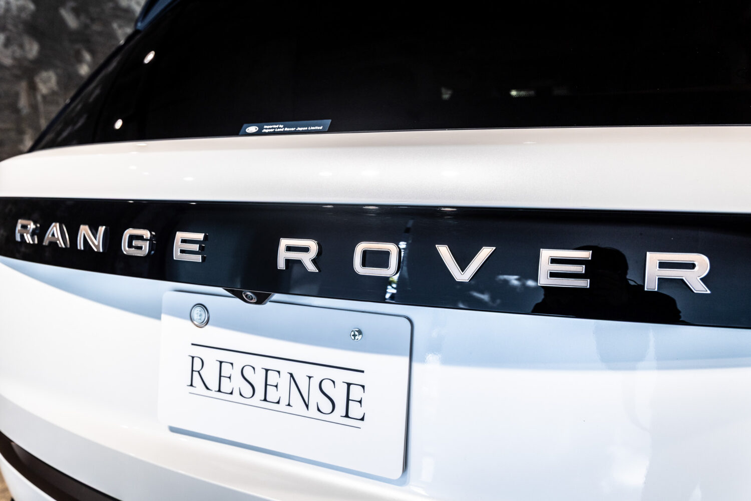 レンジローバー SV 3.0L P510e スタンダードホイールベース 4WD