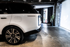 レンジローバー SV 3.0L P510e スタンダードホイールベース 4WD