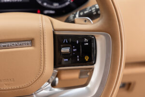 レンジローバー SV 3.0L P510e スタンダードホイールベース 4WD