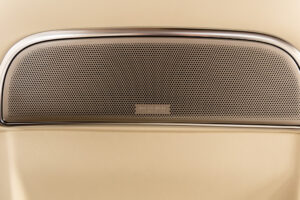 レンジローバー SV 3.0L P510e スタンダードホイールベース 4WD