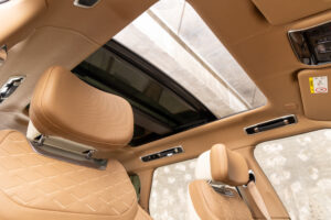 レンジローバー SV 3.0L P510e スタンダードホイールベース 4WD