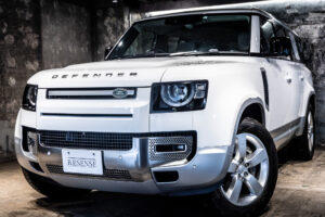 ディフェンダー130 ローンチエディション 3.0 D300 ディーゼル 4WD