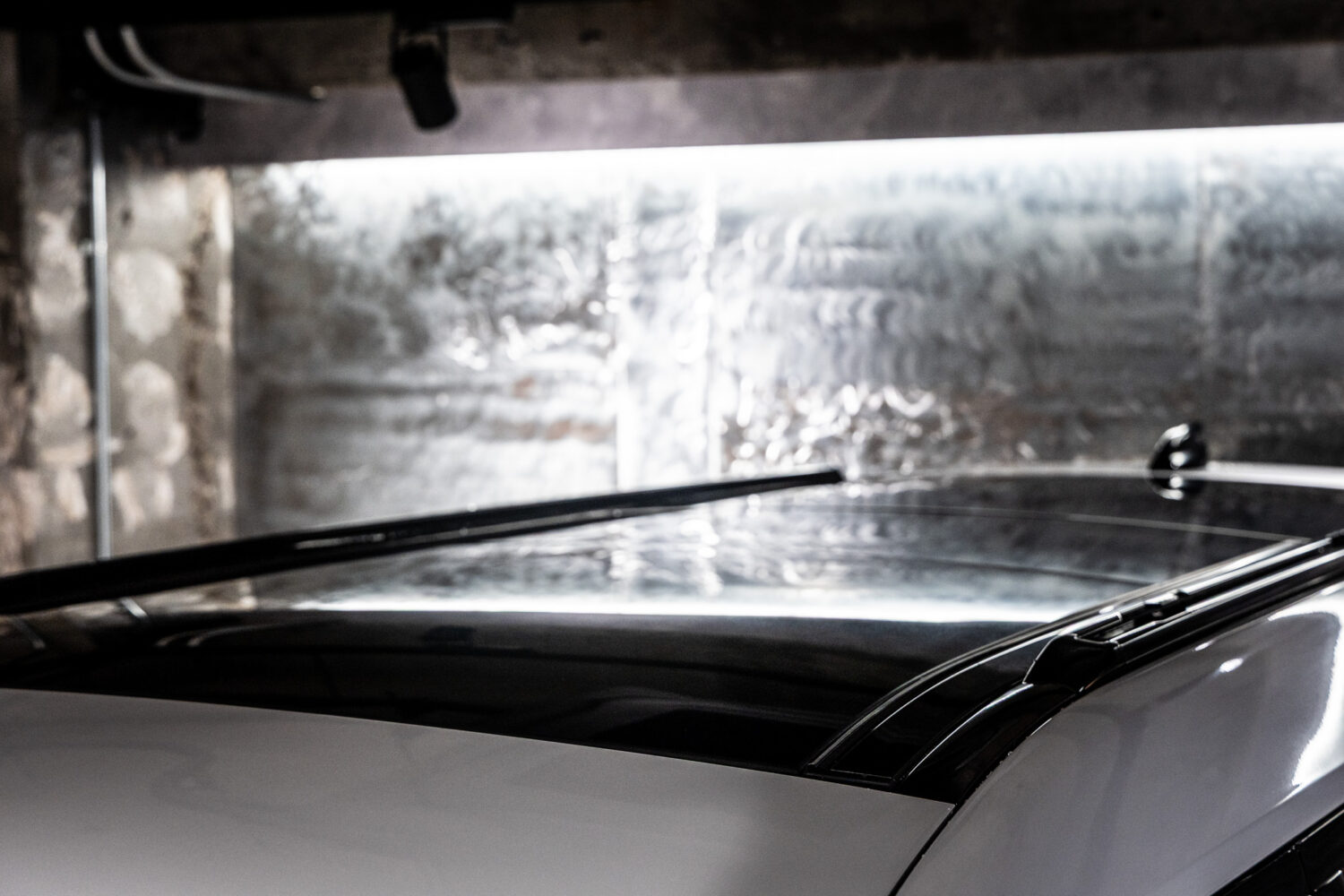 ディフェンダー130 ローンチエディション 3.0 D300 ディーゼル 4WD