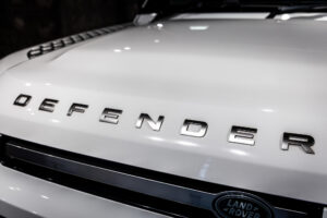 ディフェンダー130 ローンチエディション 3.0 D300 ディーゼル 4WD