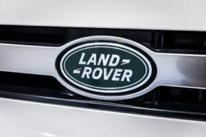 ディフェンダー130 ローンチエディション 3.0 D300 ディーゼル 4WD