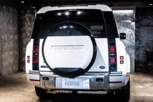 ディフェンダー130 ローンチエディション 3.0 D300 ディーゼル 4WD