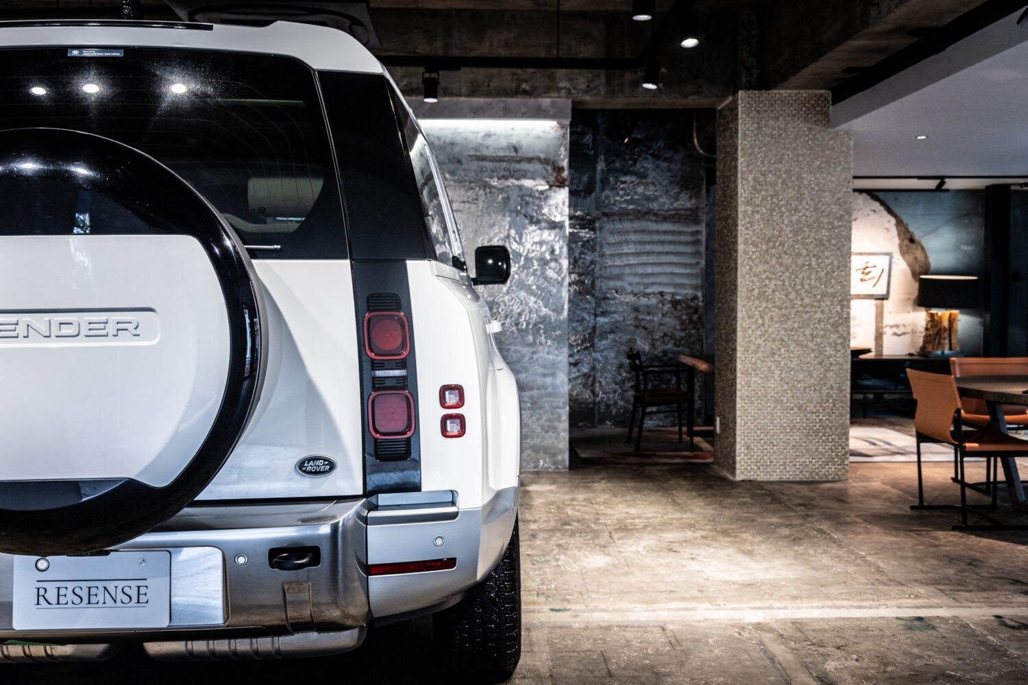 ディフェンダー130 ローンチエディション 3.0 D300 ディーゼル 4WD