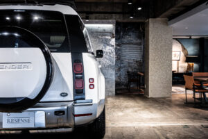 ディフェンダー130 ローンチエディション 3.0 D300 ディーゼル 4WD