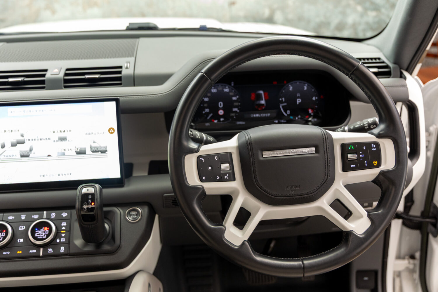 ディフェンダー130 ローンチエディション 3.0 D300 ディーゼル 4WD