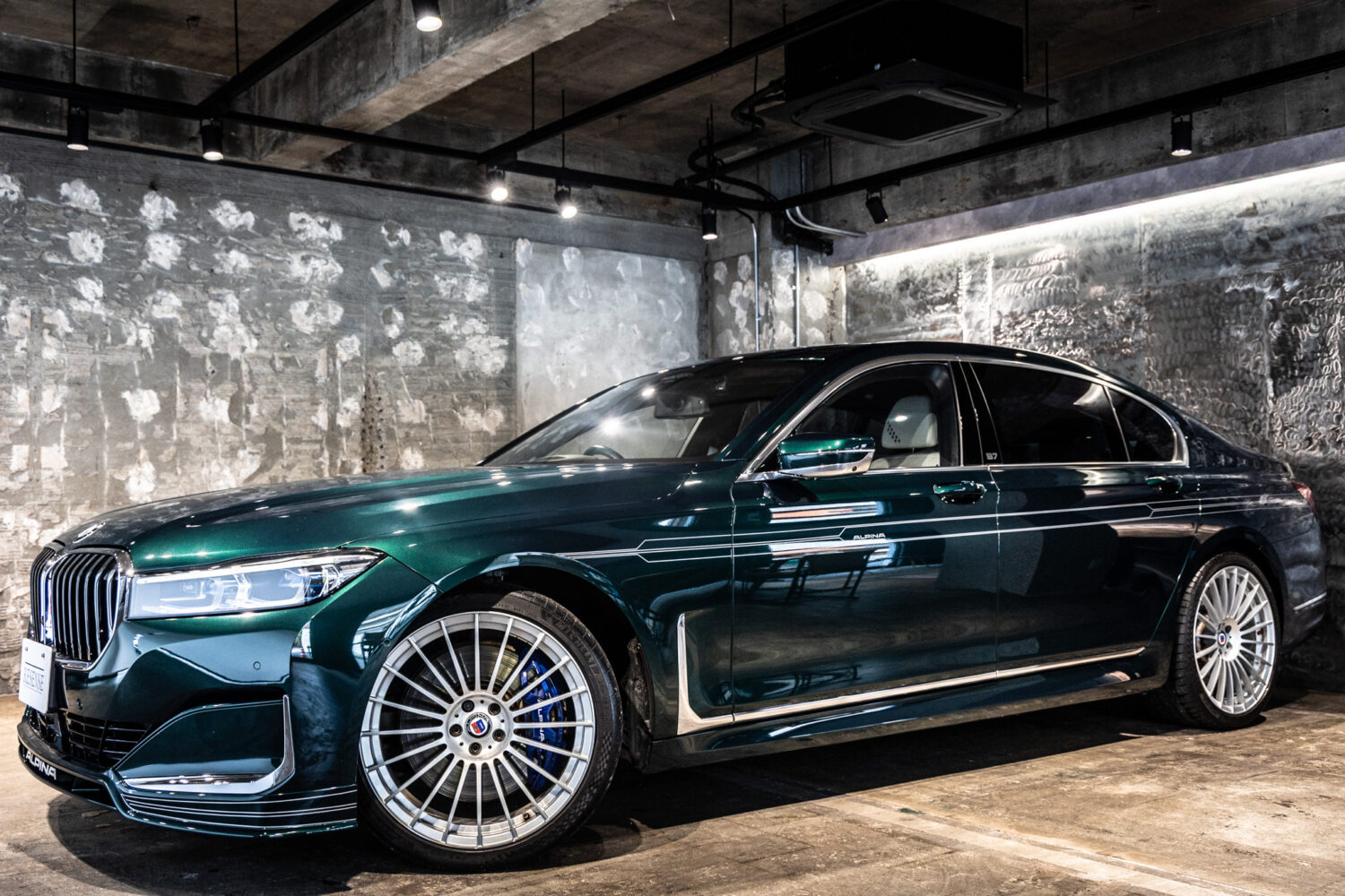 アルピナB7 ロングアルラット エグゼクティブラウンジ 4WD