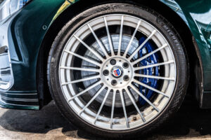 アルピナB7 ロングアルラット エグゼクティブラウンジ 4WD