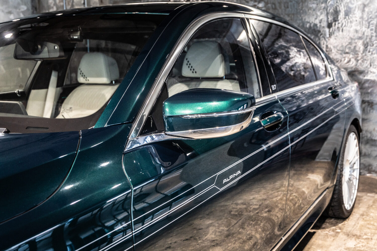 アルピナB7 ロングアルラット エグゼクティブラウンジ 4WD