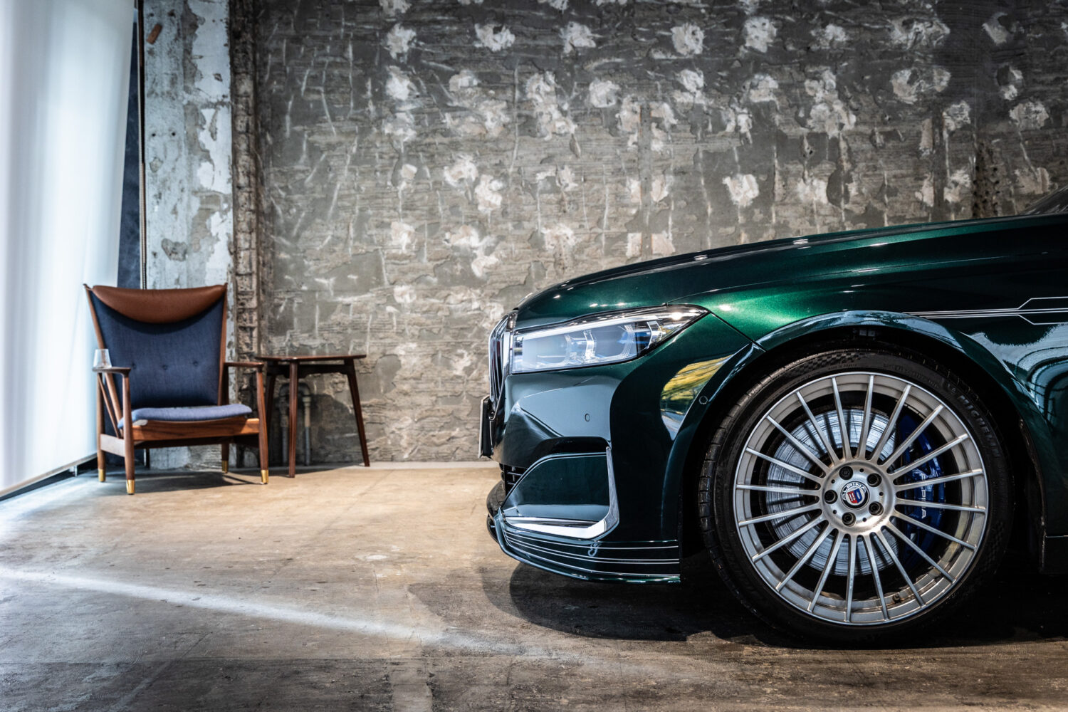 アルピナB7 ロングアルラット エグゼクティブラウンジ 4WD