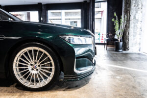 アルピナB7 ロングアルラット エグゼクティブラウンジ 4WD