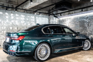 アルピナB7 ロングアルラット エグゼクティブラウンジ 4WD