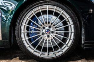 アルピナB7 ロングアルラット エグゼクティブラウンジ 4WD