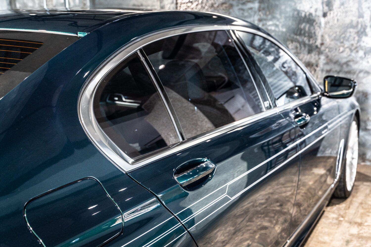 アルピナB7 ロングアルラット エグゼクティブラウンジ 4WD