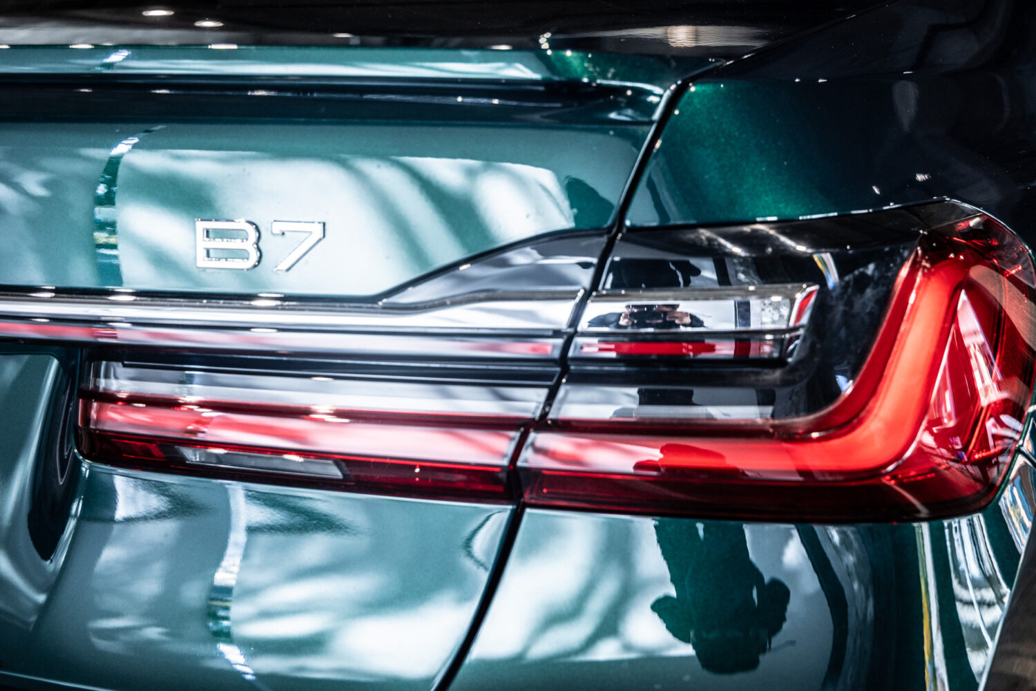 アルピナB7 ロングアルラット エグゼクティブラウンジ 4WD