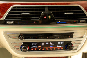 アルピナB7 ロングアルラット エグゼクティブラウンジ 4WD