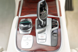 アルピナB7 ロングアルラット エグゼクティブラウンジ 4WD