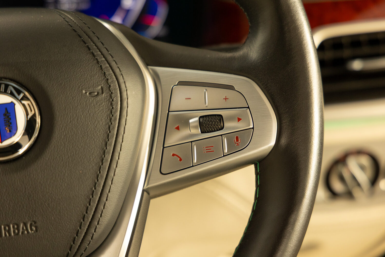 アルピナB7 ロングアルラット エグゼクティブラウンジ 4WD