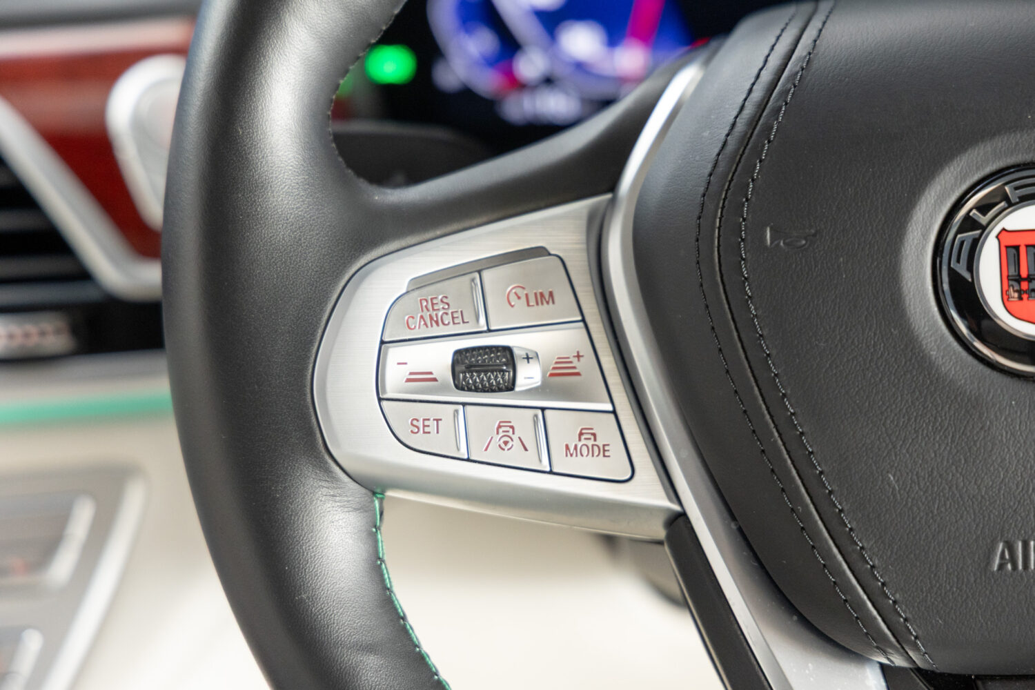 アルピナB7 ロングアルラット エグゼクティブラウンジ 4WD