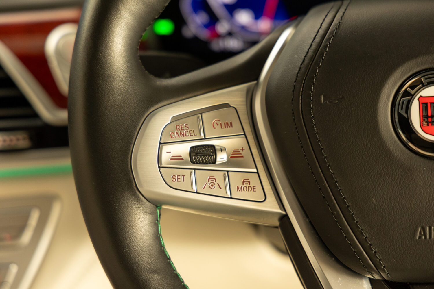 アルピナB7 ロングアルラット エグゼクティブラウンジ 4WD