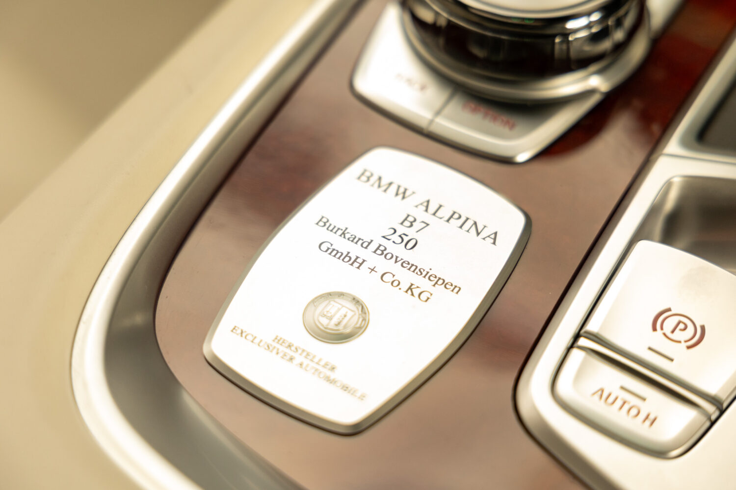 アルピナB7 ロングアルラット エグゼクティブラウンジ 4WD