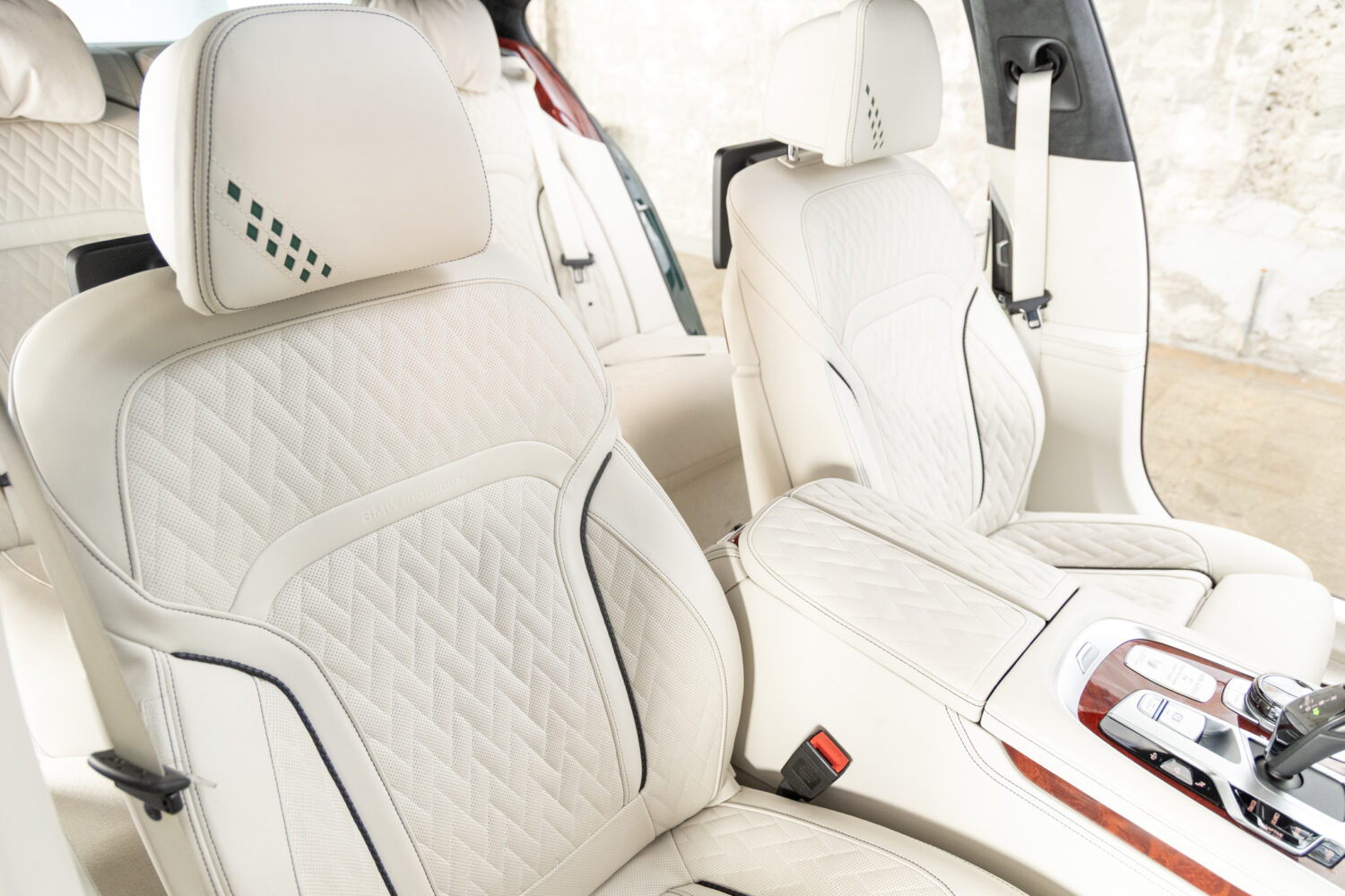 アルピナB7 ロングアルラット エグゼクティブラウンジ 4WD