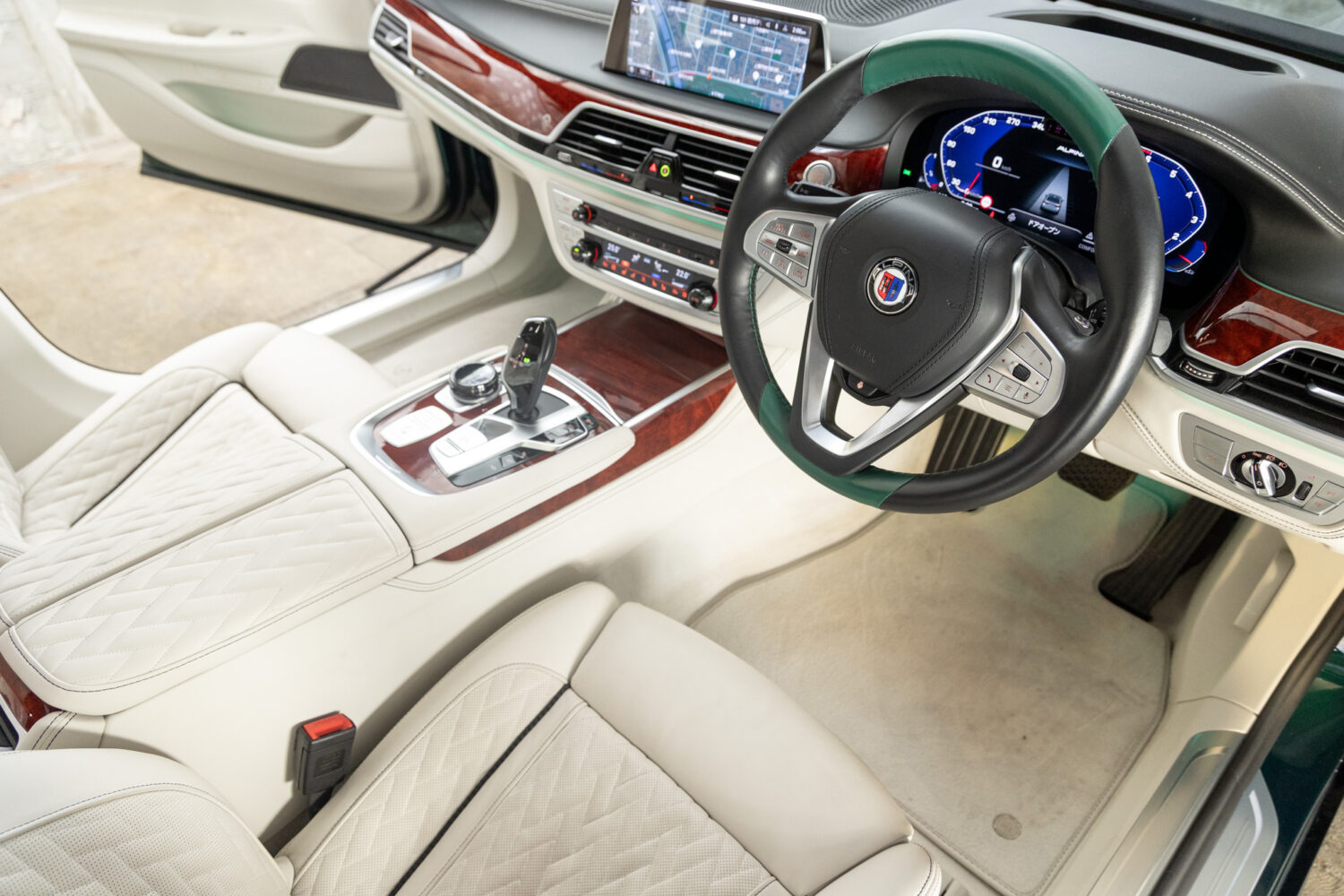 アルピナB7 ロングアルラット エグゼクティブラウンジ 4WD