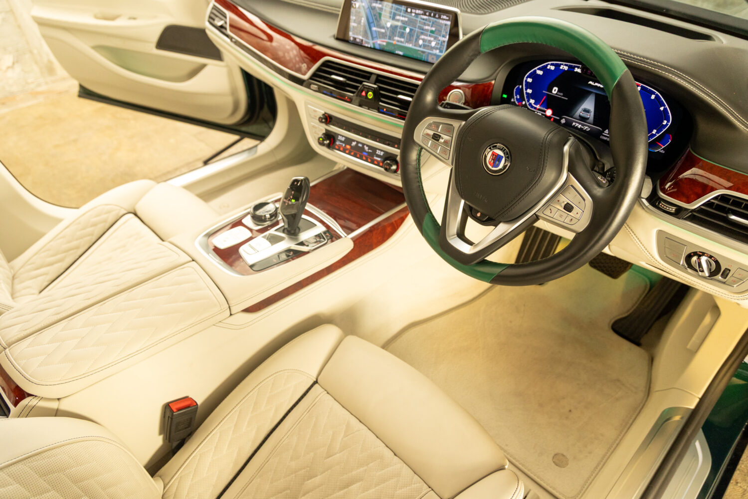 アルピナB7 ロングアルラット エグゼクティブラウンジ 4WD