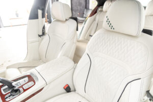 アルピナB7 ロングアルラット エグゼクティブラウンジ 4WD