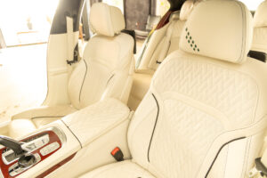 アルピナB7 ロングアルラット エグゼクティブラウンジ 4WD