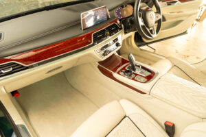 アルピナB7 ロングアルラット エグゼクティブラウンジ 4WD