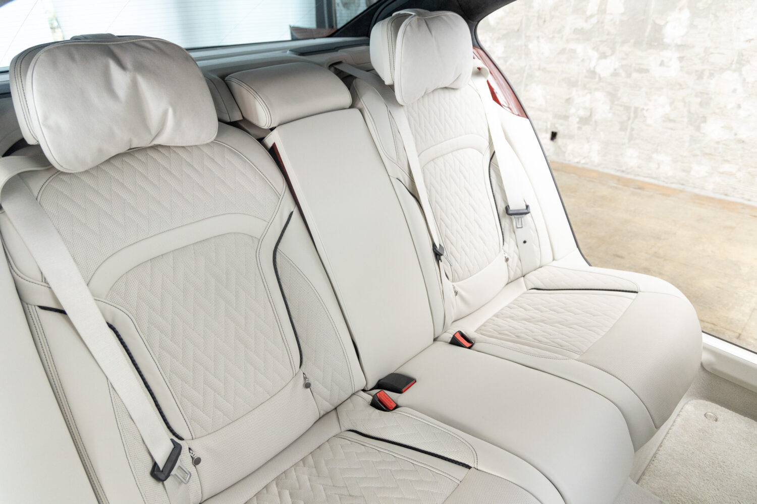 アルピナB7 ロングアルラット エグゼクティブラウンジ 4WD