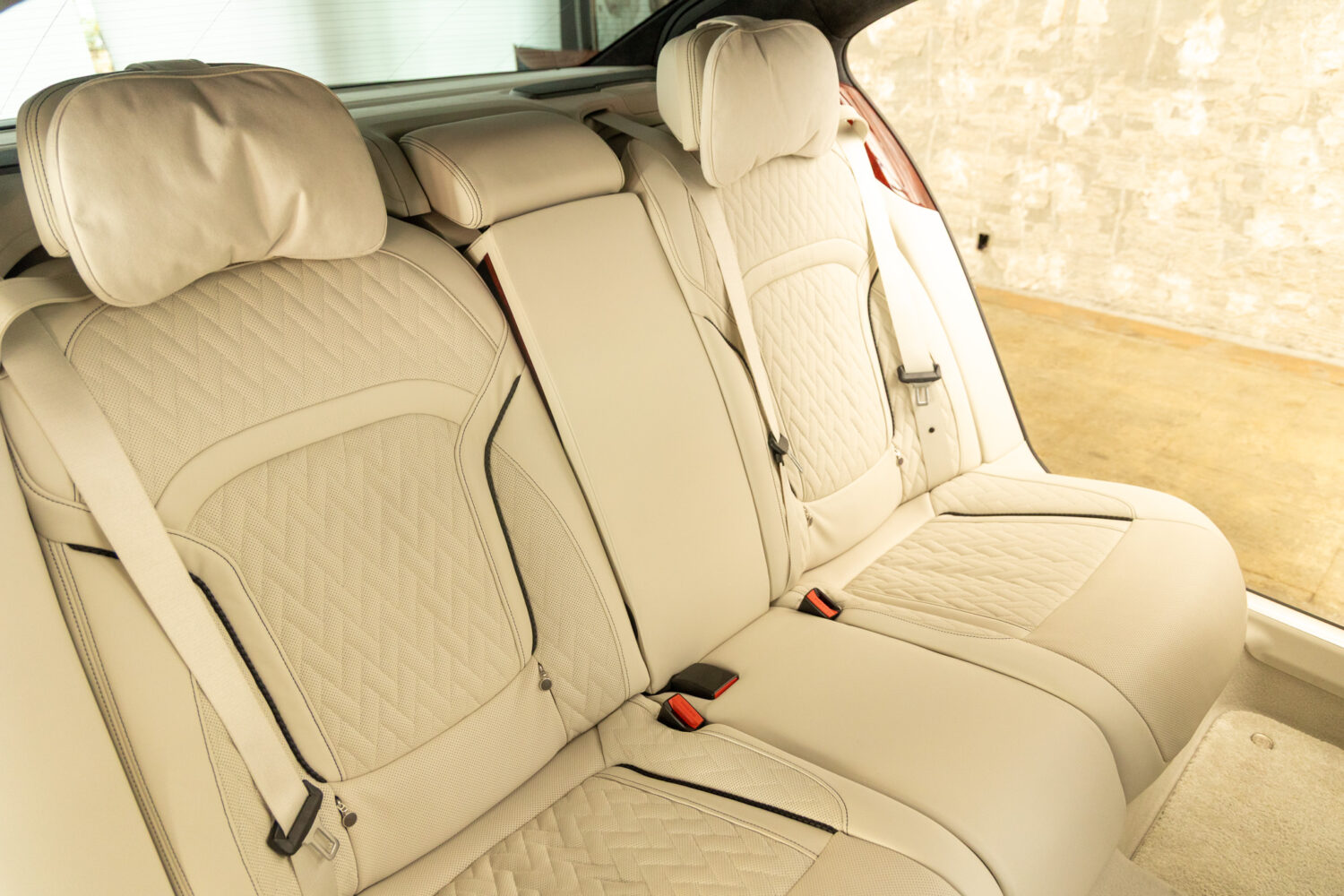 アルピナB7 ロングアルラット エグゼクティブラウンジ 4WD