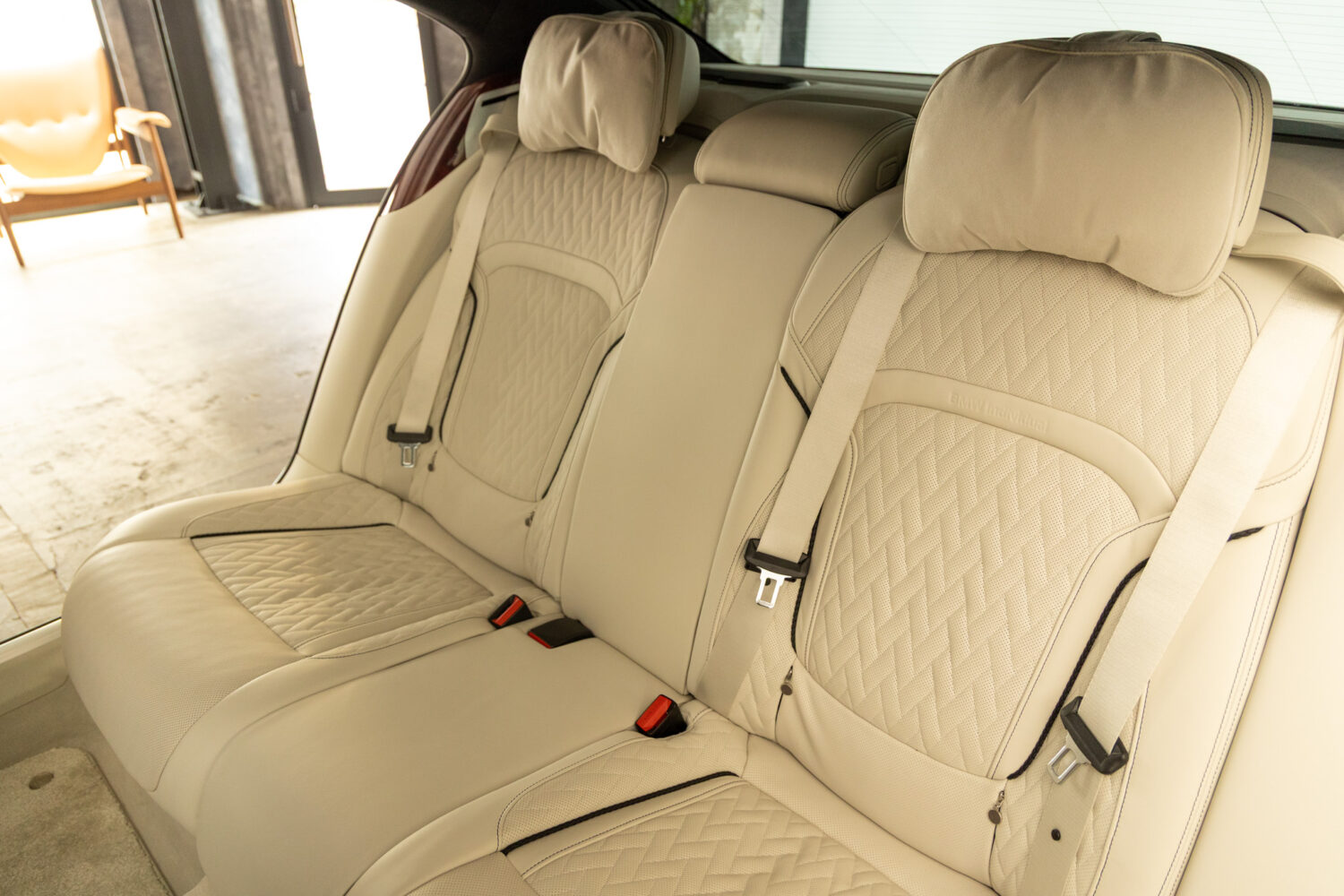 アルピナB7 ロングアルラット エグゼクティブラウンジ 4WD