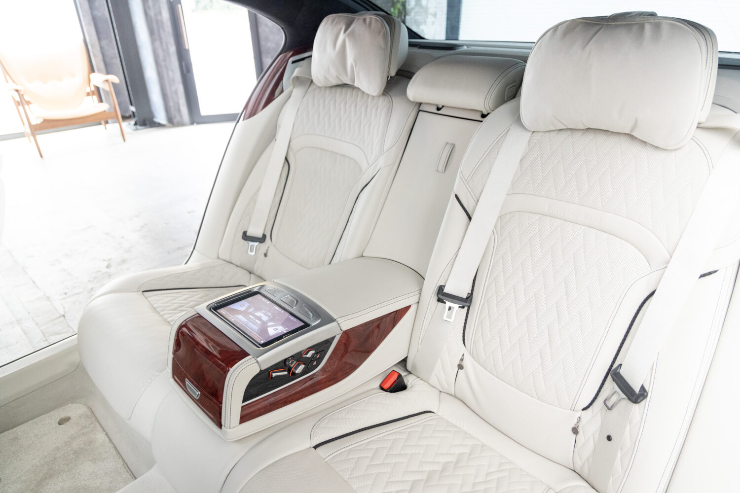 アルピナB7 ロングアルラット エグゼクティブラウンジ 4WD