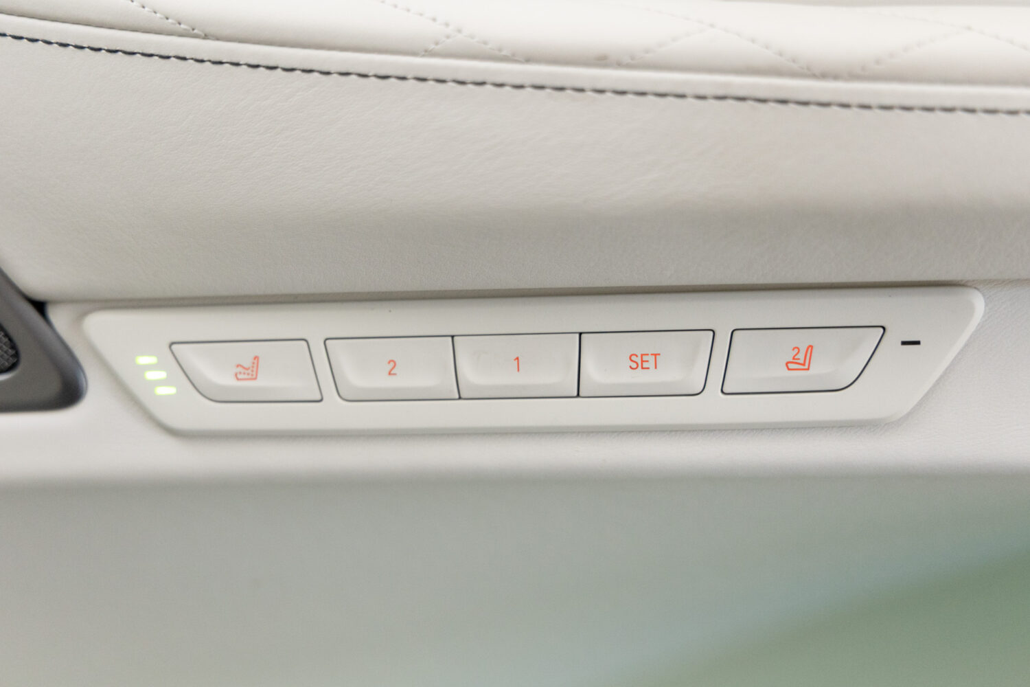 アルピナB7 ロングアルラット エグゼクティブラウンジ 4WD