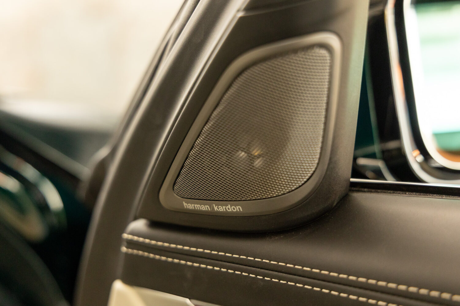 アルピナB7 ロングアルラット エグゼクティブラウンジ 4WD