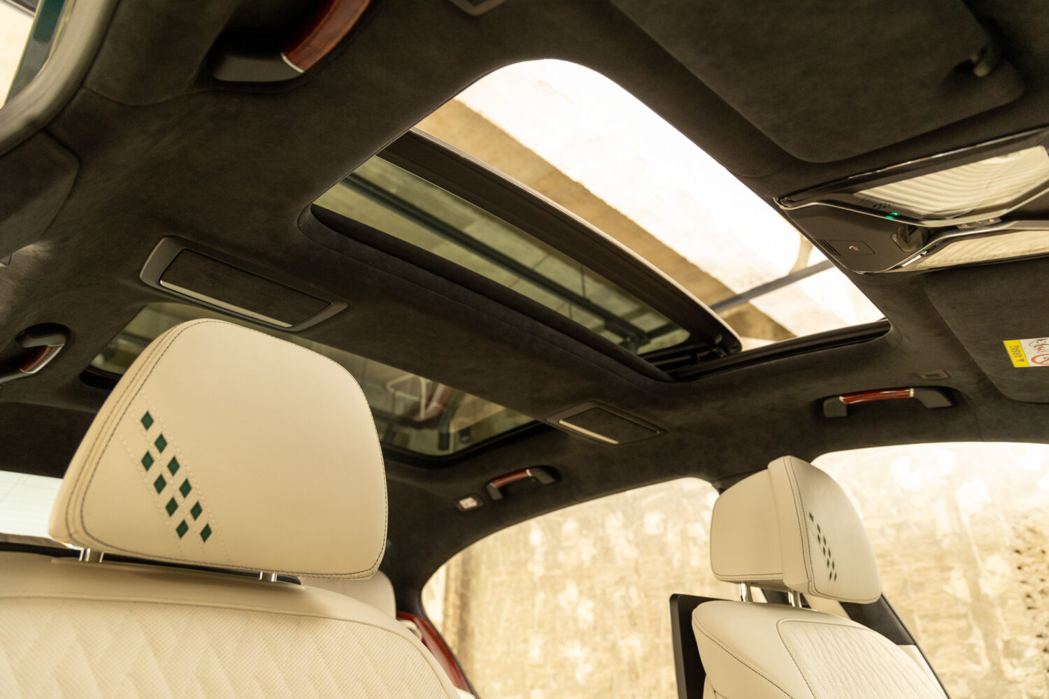 アルピナB7 ロングアルラット エグゼクティブラウンジ 4WD